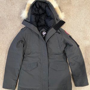 Montebello Down Parka - Women's Canada Goose Montebello Down Parka - Graphite